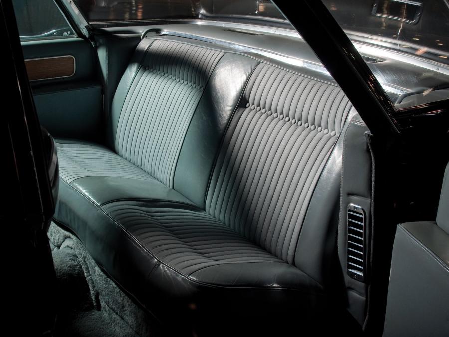  Lincoln Continental Bubbletop Kennedy Limousine 1962 года  (фото 22 из 26)